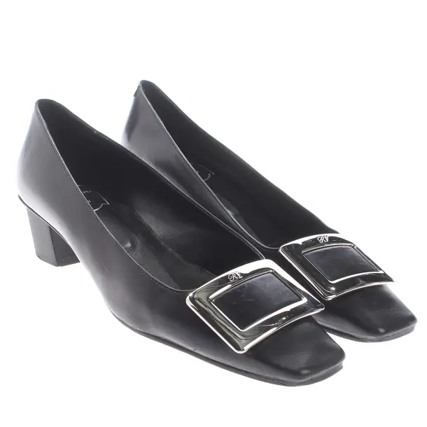 Pumps in Black, , Roger Vivier
