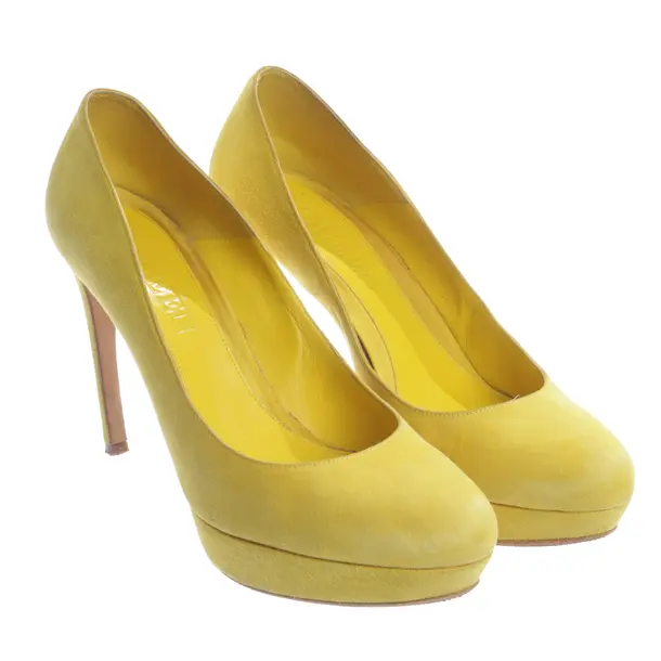 Pumps, in Gelb, Alexander McQueen