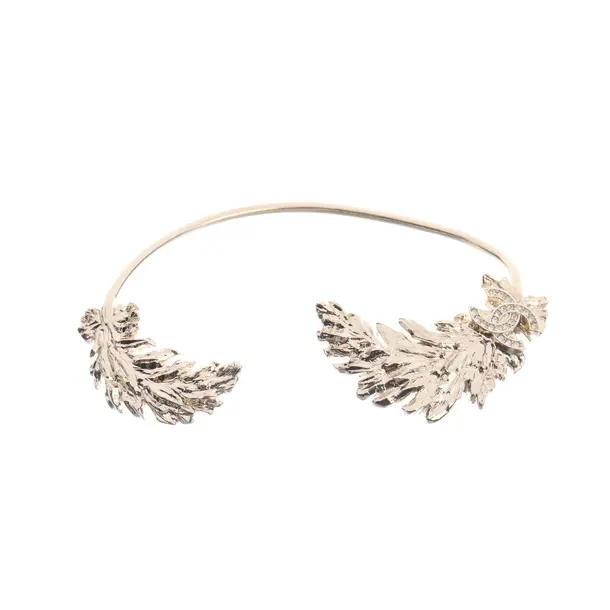 Ear Cuff, in Gold, Metal (metallic, metallized), Chanel