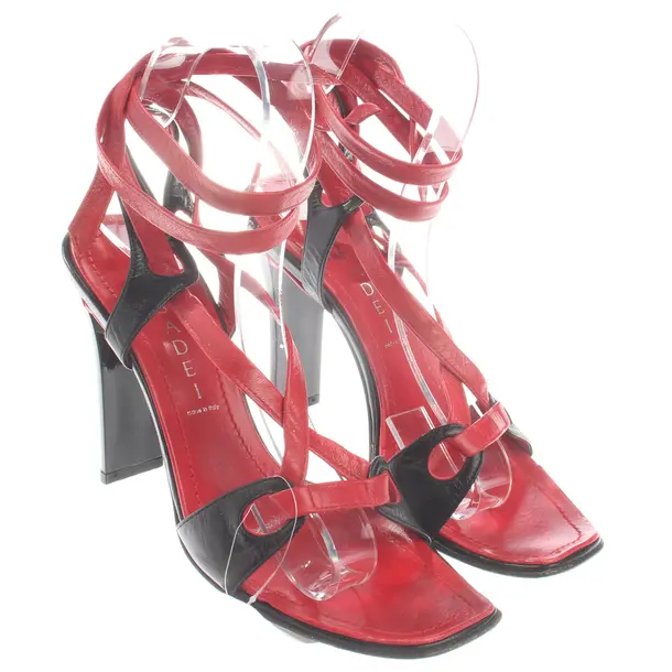 Sandaletten, in Rot, Casadei