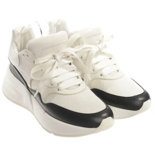 Sneaker, in Weiß, Alexander McQueen
