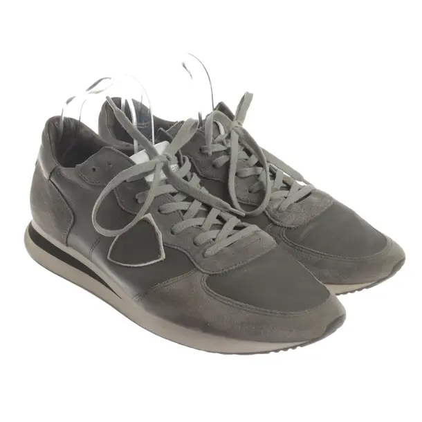 Sneakers, in Gray, Philippe Model