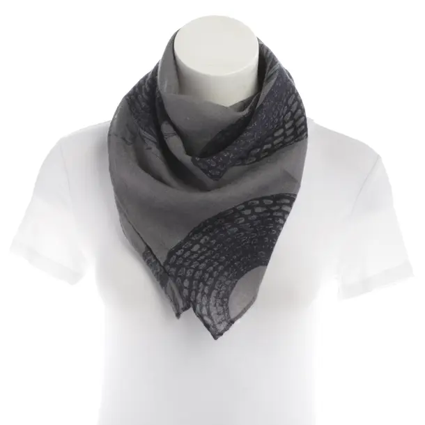 Shawl, in Gray, Cashmere, Friendly Hunting