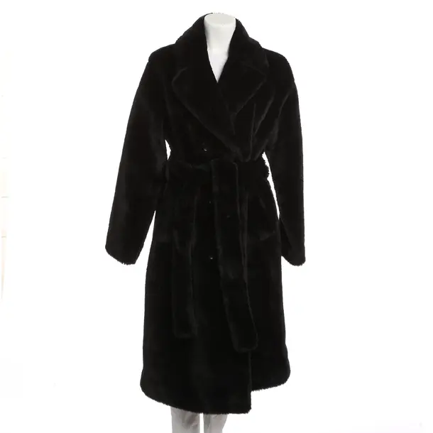 Wintermantel, in Schwarz, Polyester, Stand Studio