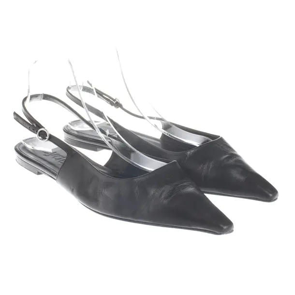 Slingbacks, in Black, Aeydē