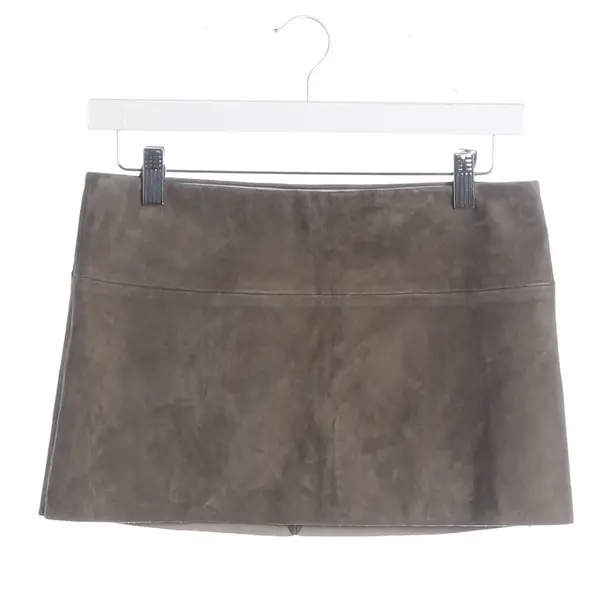 Rock, in Grau, Leder, Stouls