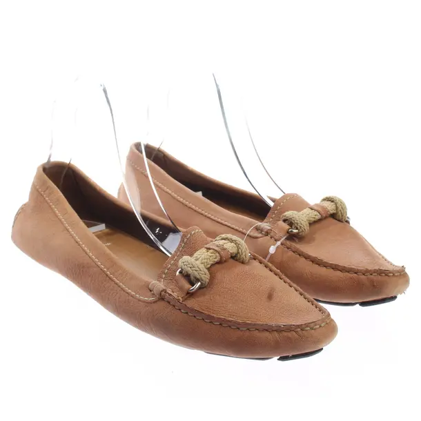 Ballerinas, in Hellbraun, Prada