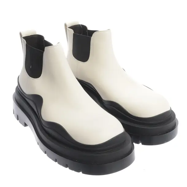 Chelsea Boots in White, , Bottega Veneta