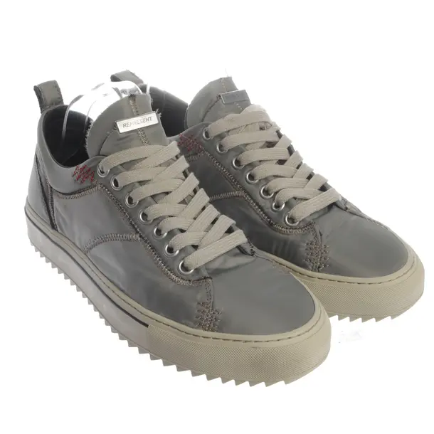 Sneakers, in Gray, Represent