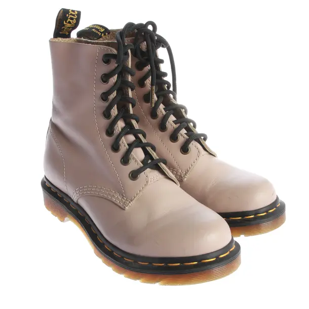 Boots, in Hellrosa, Dr. Martens