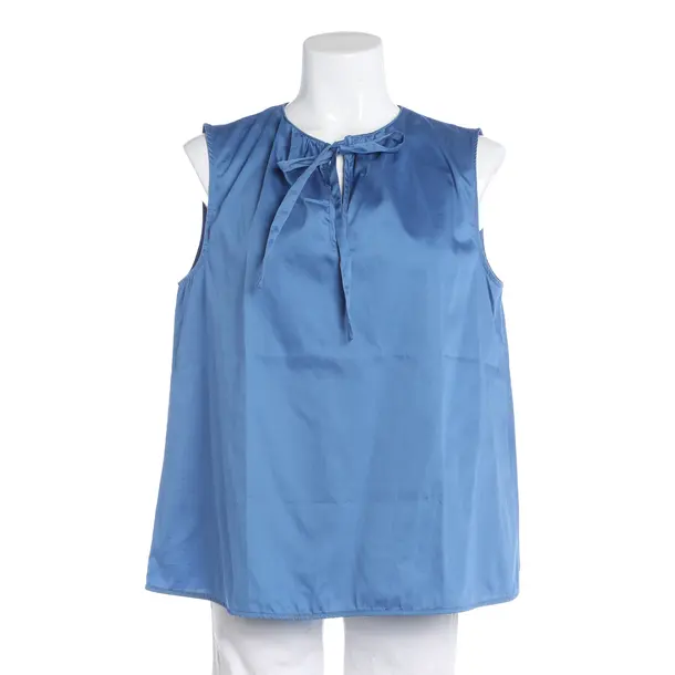 In alto, in Blu, Cotone, Italia