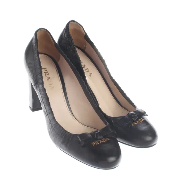 Pumps, in Schwarz, Prada