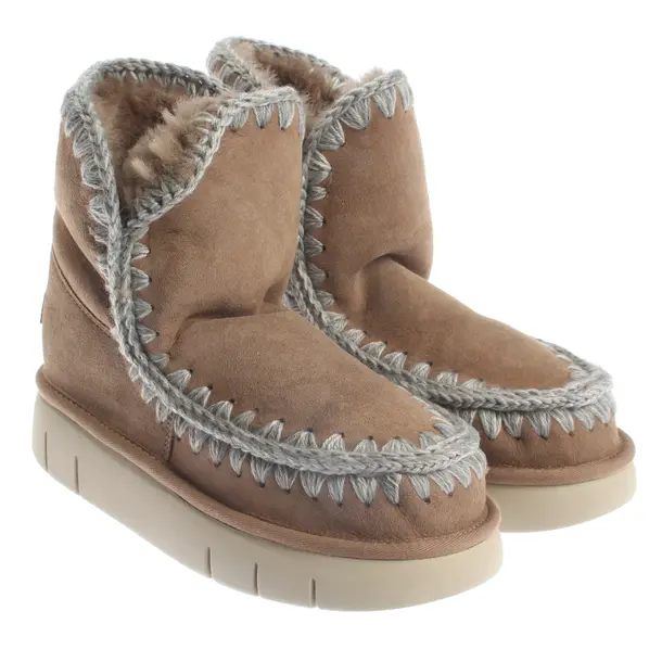 Winter Boots, in Light Brown, Mou