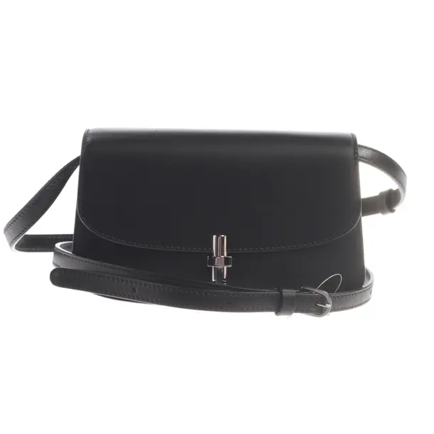 Borsa da sera, in Nero, Pelle, La fila