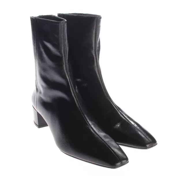 Ankle Boots, in Black, Aquazzura