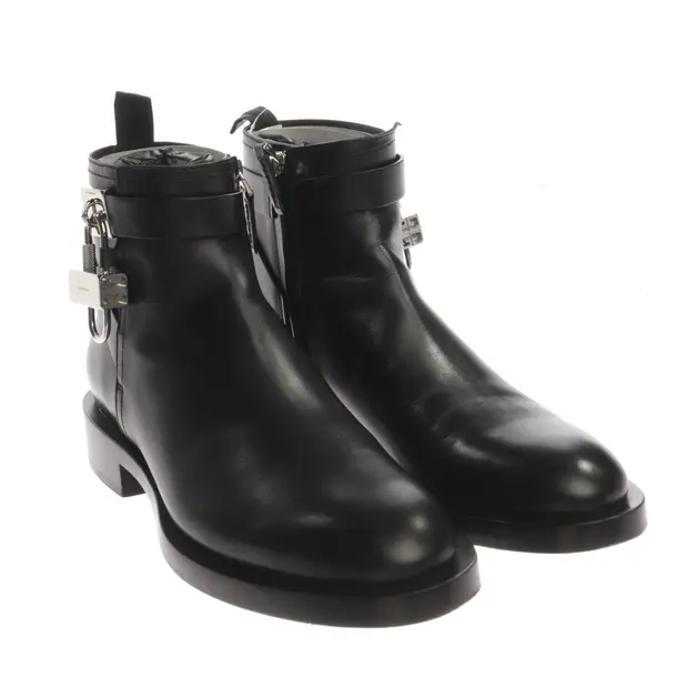 Boots, in Black, Givenchy
