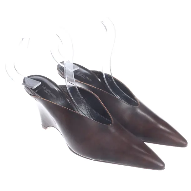 Heeled Mules, in Dark Brown, Le Monde Béryl