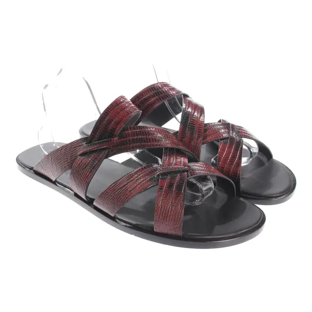 Slides, in Bordeaux, Manolo Blahnik