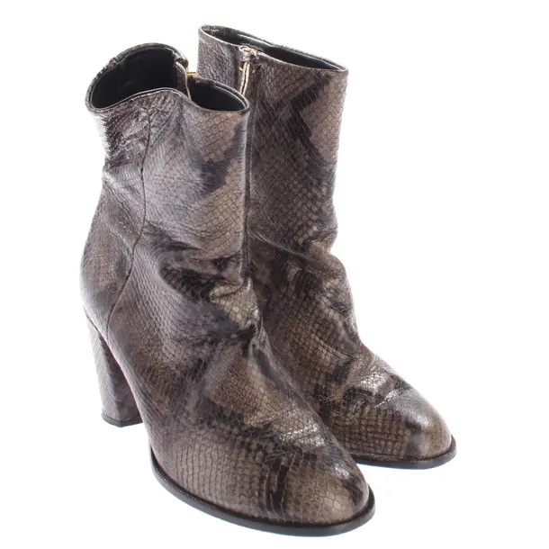 Ankle Boots, in Brown, Closed