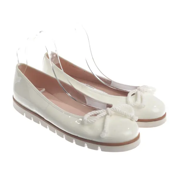 Ballet Flats, in White, Pretty Ballerinas