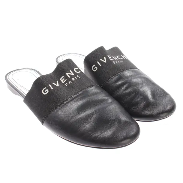 Mules, in Schwarz, Givenchy