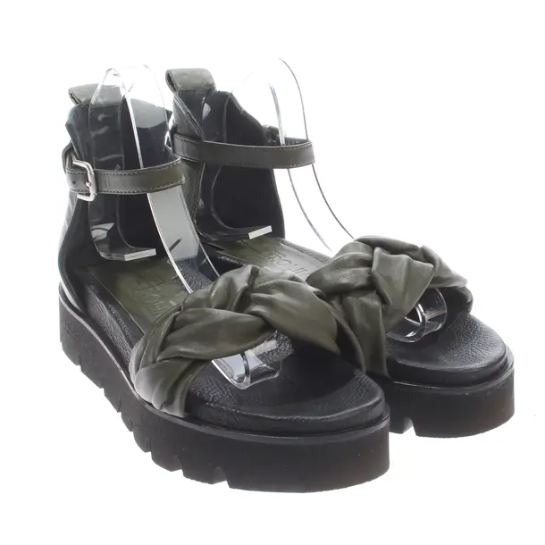 Sandals, in Green, Donna Carolina