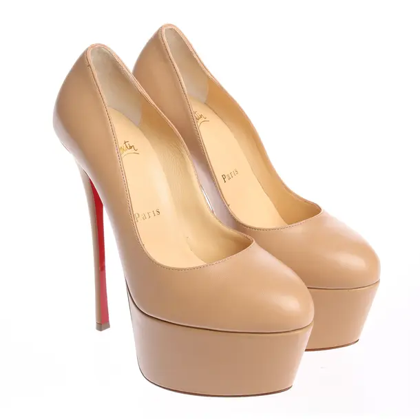 Pumps in White, , Christian Louboutin
