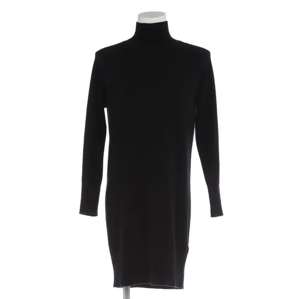 Dress in Black, Cashmere, Jardin des Orangers