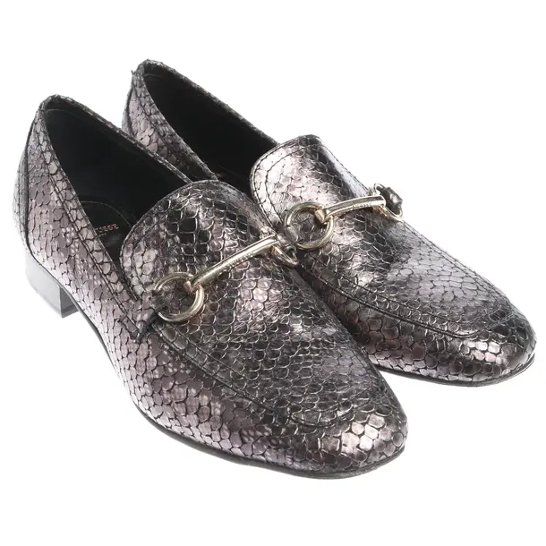 Flats in Gray, , Lottuse