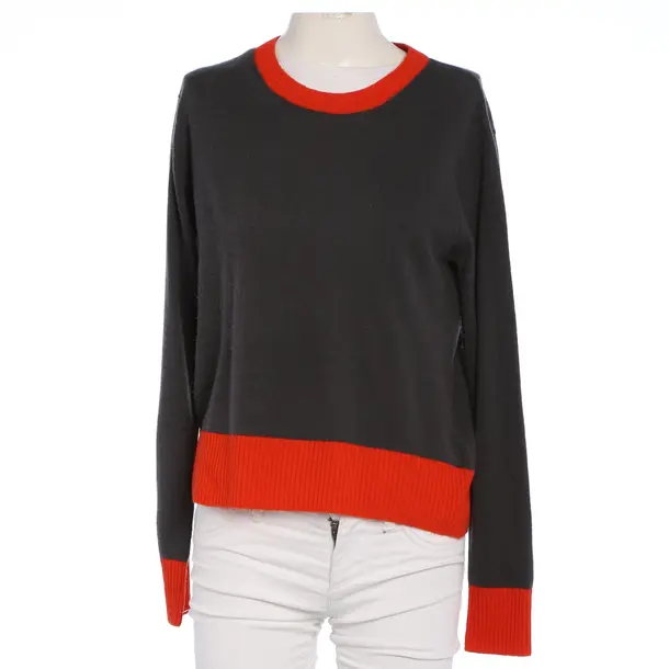 Pullover in Grau, Wolle, Herzensangelegenheit