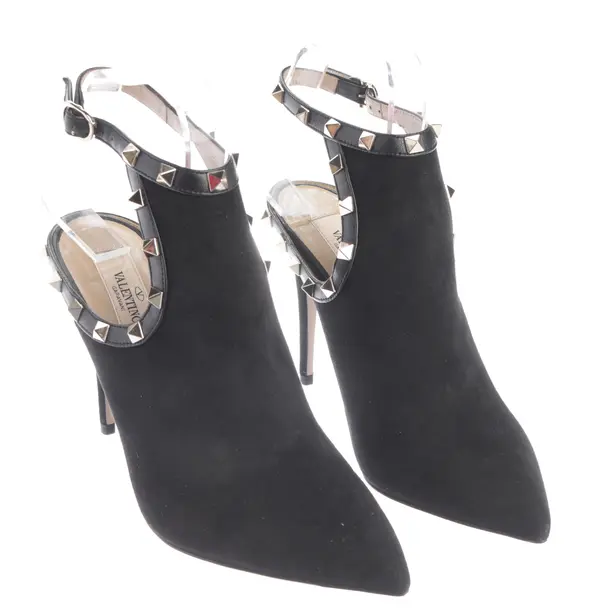 Pumps in Black, , Valentino