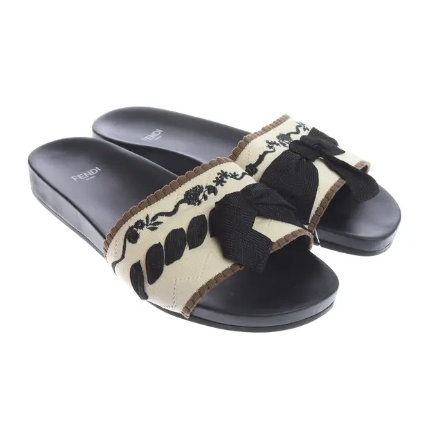 Sandalen in Schwarz, , Fendi
