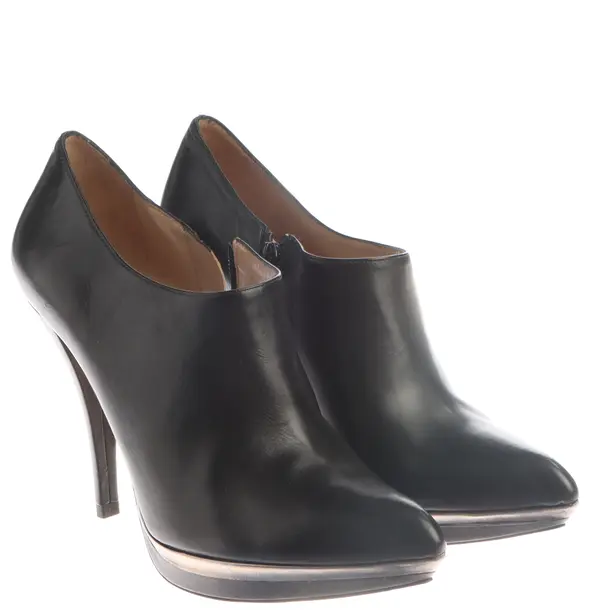 Ankle Boots in Schwarz, , Pura López