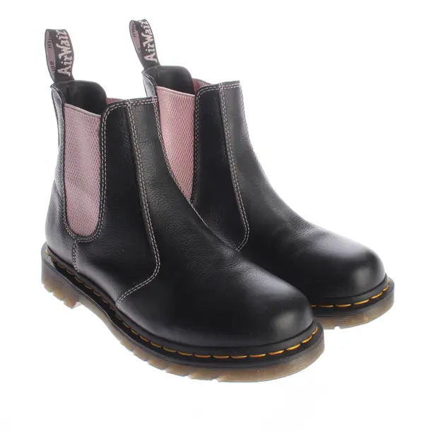 Ankle Boots, in Black, Dr. Martens
