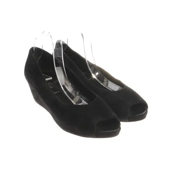 Peeptoes, in Nero, Högl
