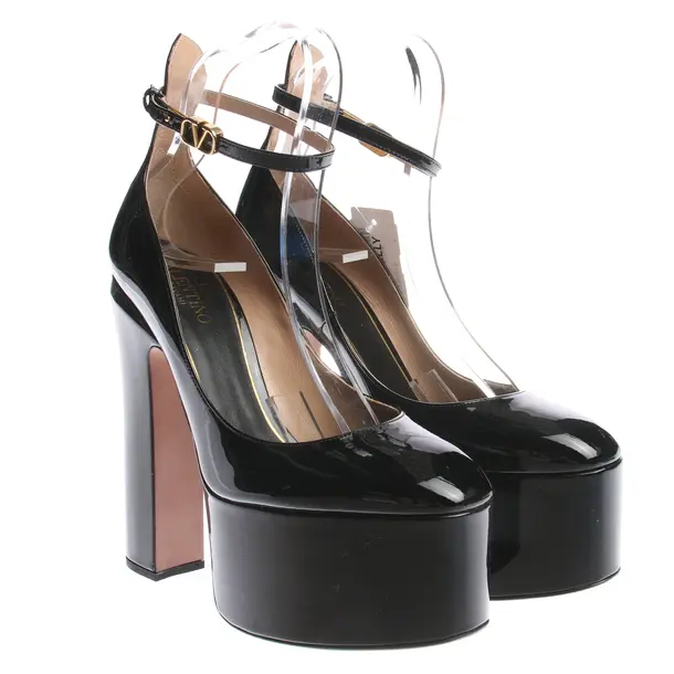 Pumps in Black, , Valentino