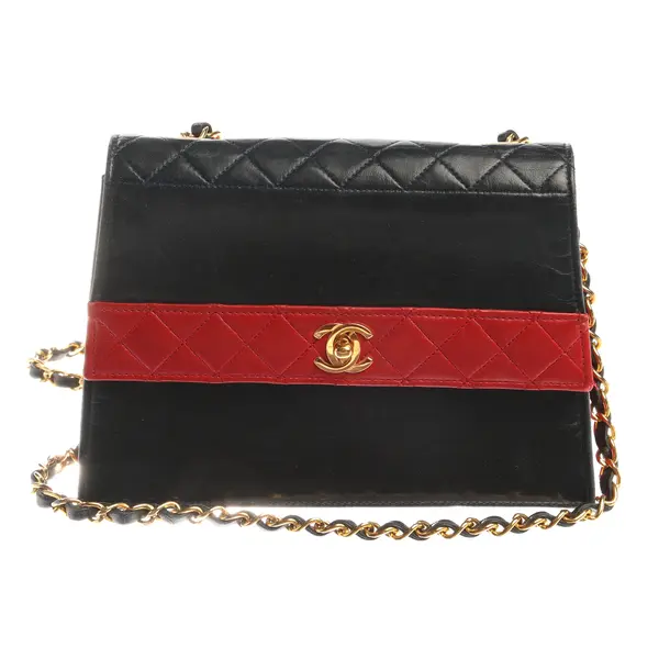 Schultertasche in Schwarz, Leder, Chanel