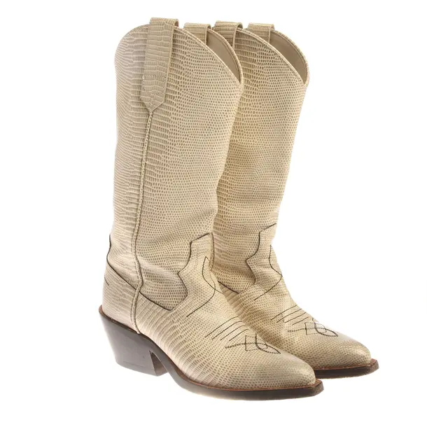 Boots in White, , Dorothee Schumacher