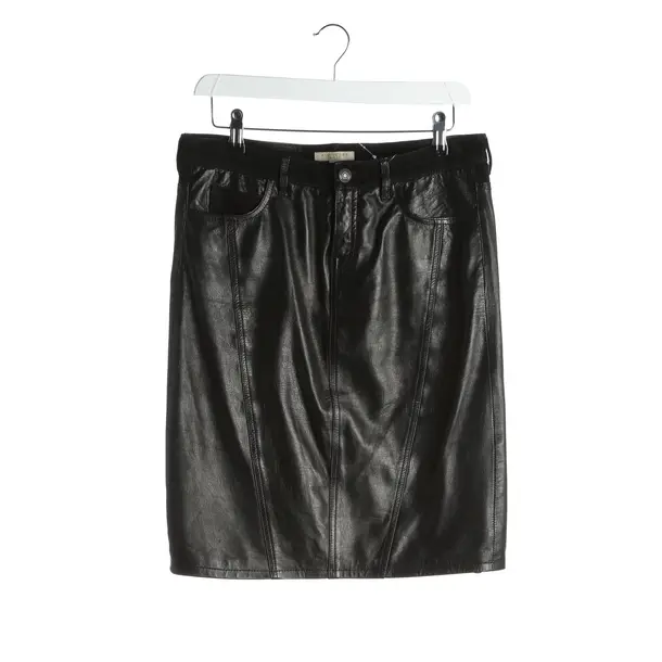 Rock in Schwarz, Leder, Burberry Brit