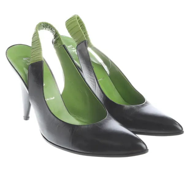 Slingbacks, in Schwarz, Prada