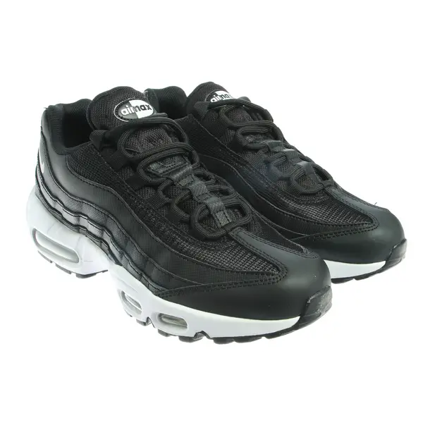 Sneakers in Black, , Nike
