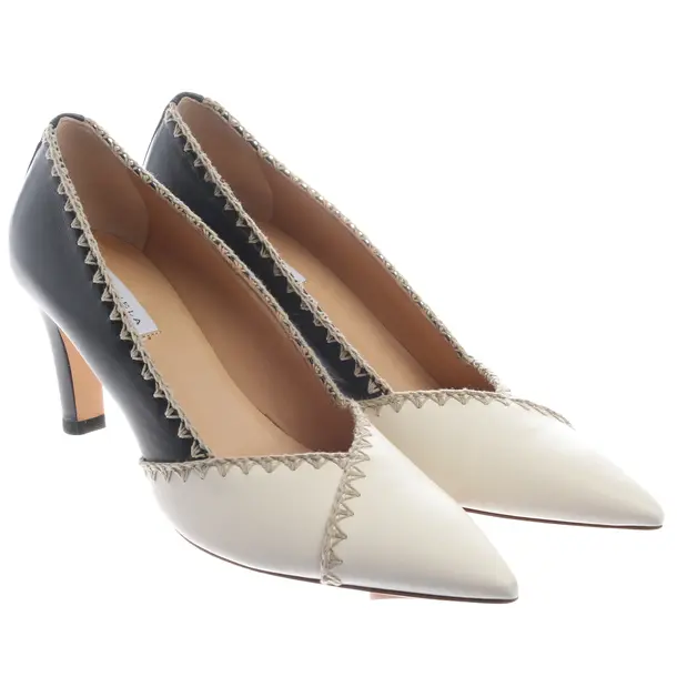 Pumps in White, , Gabriela Hearst