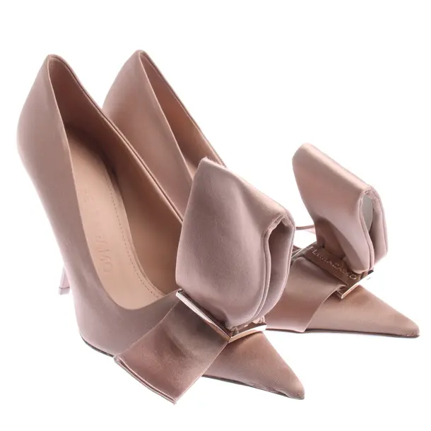 Pumps in Brown, , Salvatore Ferragamo