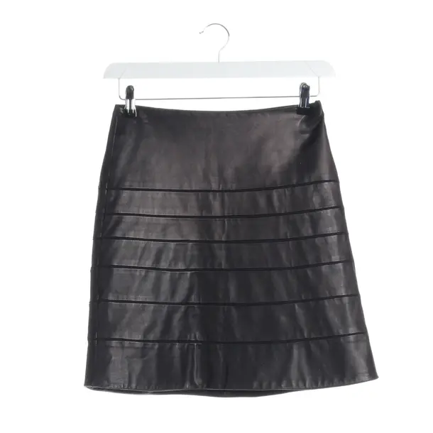 Rock in Schwarz, Leder, Diane von Furstenberg