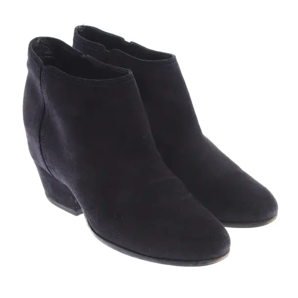 Ankle Boots in Black, , Golden Goose