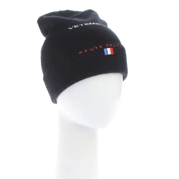 Beanie in Black, Wool, Vetements