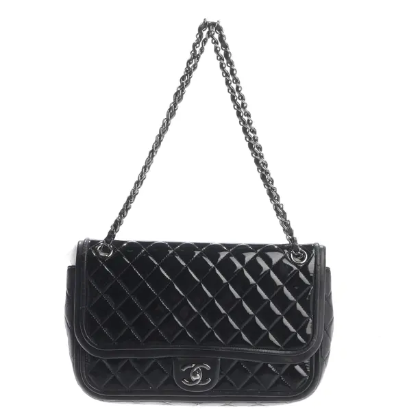 Schultertasche in Schwarz, Leder, Chanel