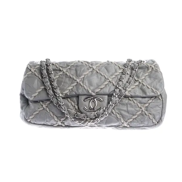 Shoulder Bag in Gray, Leather, Chanel