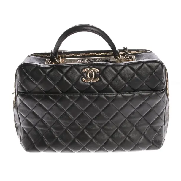 Handbag in Black, Leather, Chanel