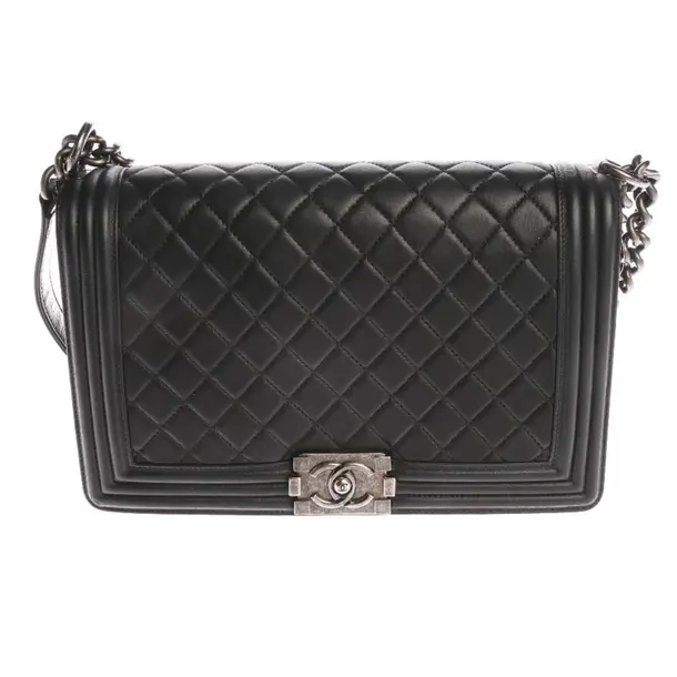 Shoulder Bag in Black, Leather, Chanel